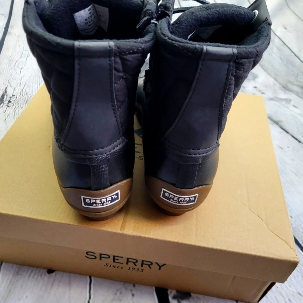 NIB Sperry Size 9.5M Syren Gulf Duck Boots
